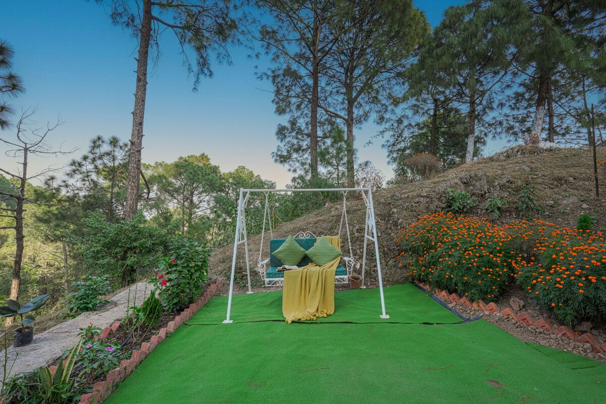 Pine View Resort  Pet-friendly Hilltop 1-Suite With Garden-Facing Balcony, Rooftop lounge, Restro & Game Zone